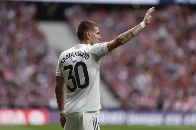 在国际比赛, 竞争已然显 在国际比赛, 竞争已然显