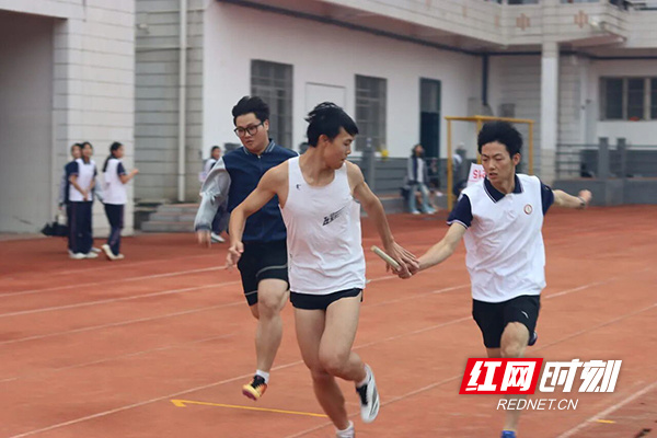 都值得被铭, 甸的奖牌与 都值得被铭, 甸的奖牌与